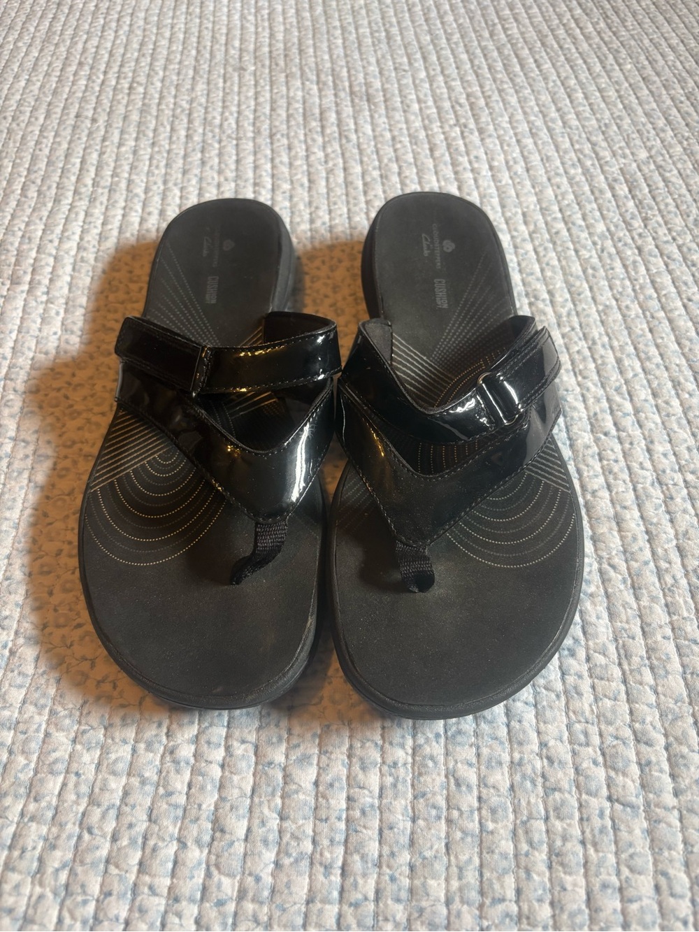 Cloudsteppers by Clarks Women's Black Patent Thong Sandals